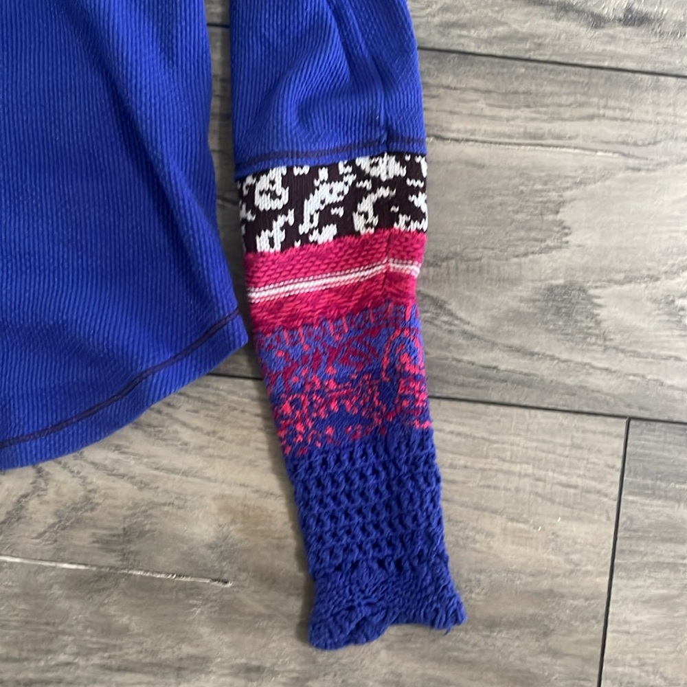 We the free all n cuff - Free people brand women’s sweater size XS - Picture 3 of 4